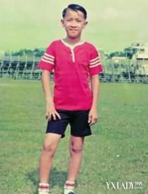 彭于晏小时候的照片彭于晏小时候照片被曝光