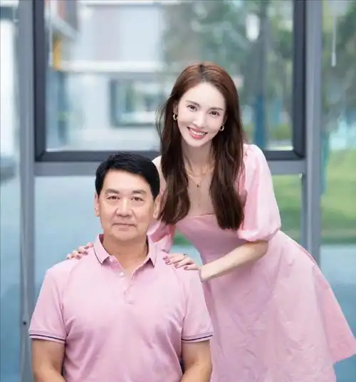 回顾金晨爸爸金延杰:女儿练舞启蒙老师,今希望女儿能找到好归宿