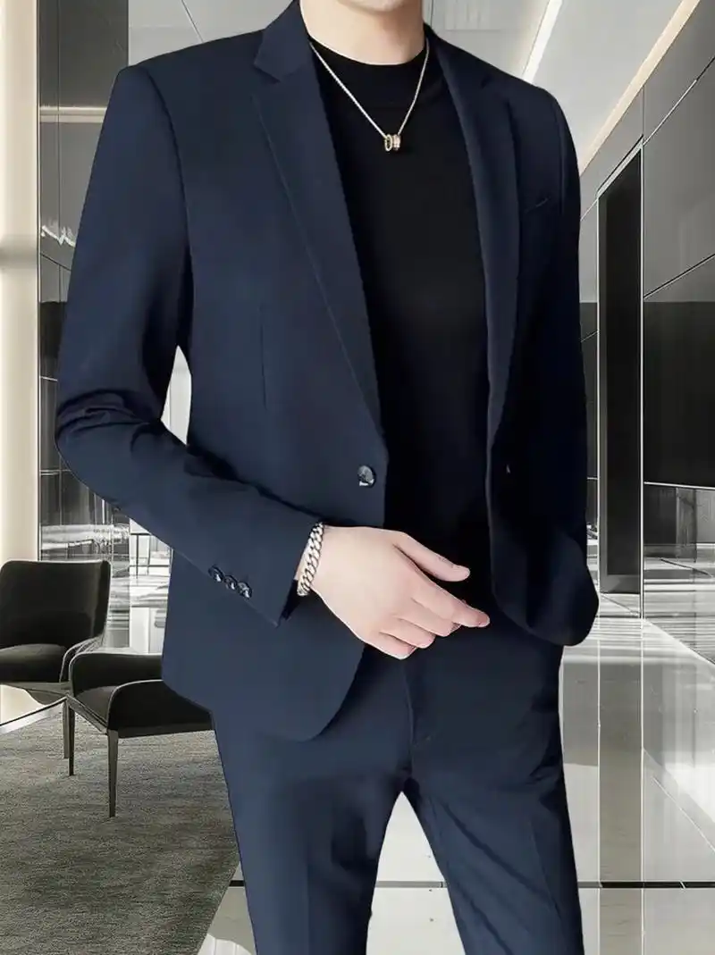 男士时尚新款,春秋季节必备的二件套西装套装.