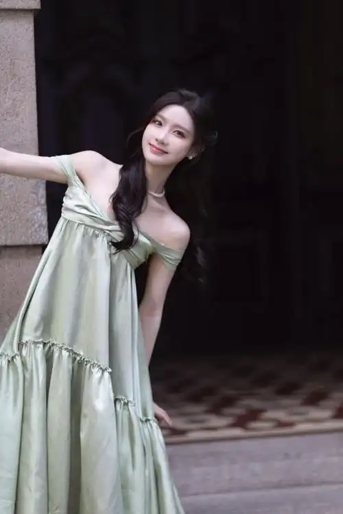 陈意涵森系油画感造型##陈意涵好像童话里的公主#@陈意涵estelle是从