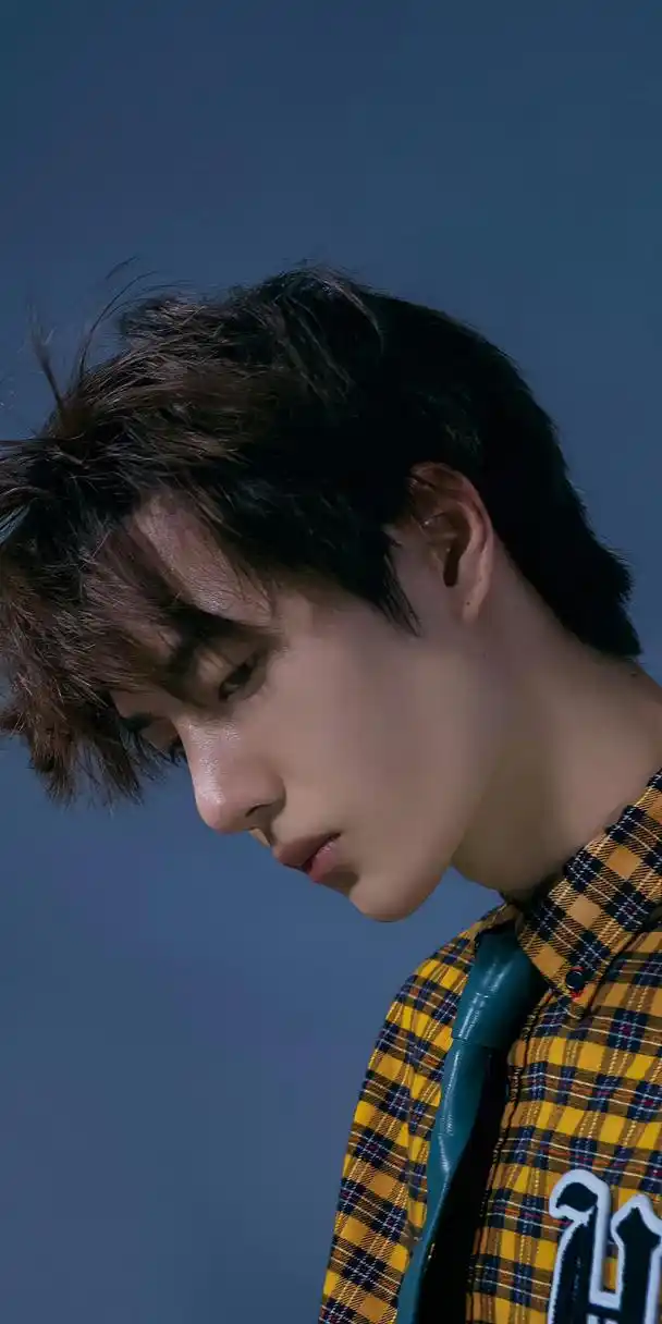 王一博壁纸分享#向全世界安利王一博