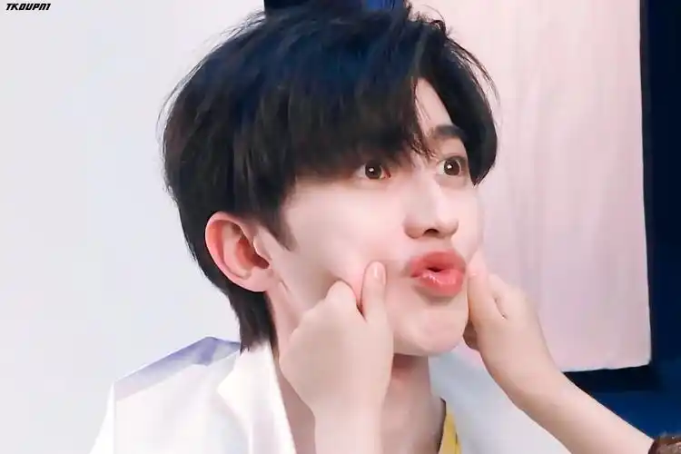 微博@tkoupn1 蔡徐坤 - 堆糖,美图壁纸兴趣社区