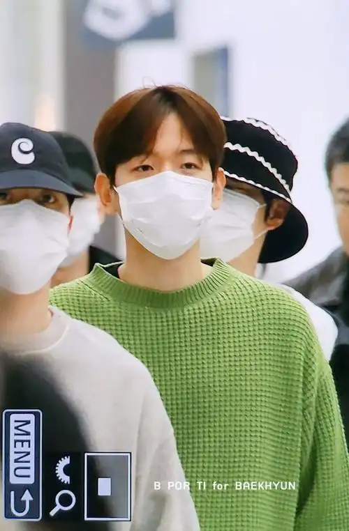 边伯贤0506生日快乐