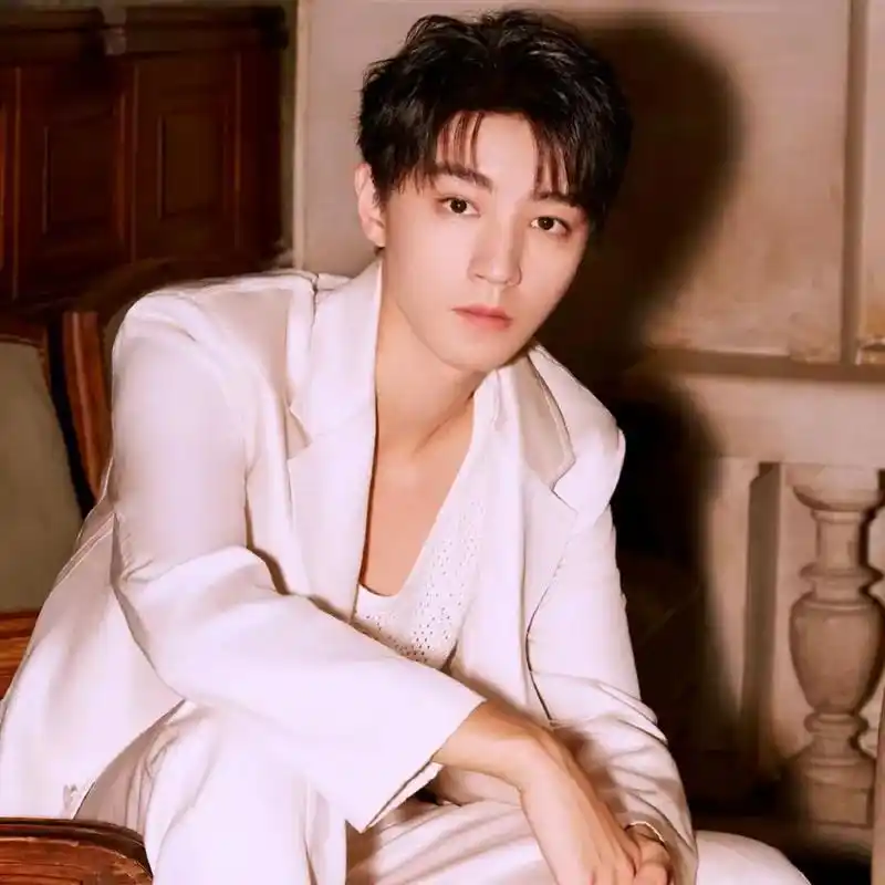 刘亦菲舒淇,王俊凯,姚安娜张颂文,张雨绮,刘浩存,陈都灵等八卦!