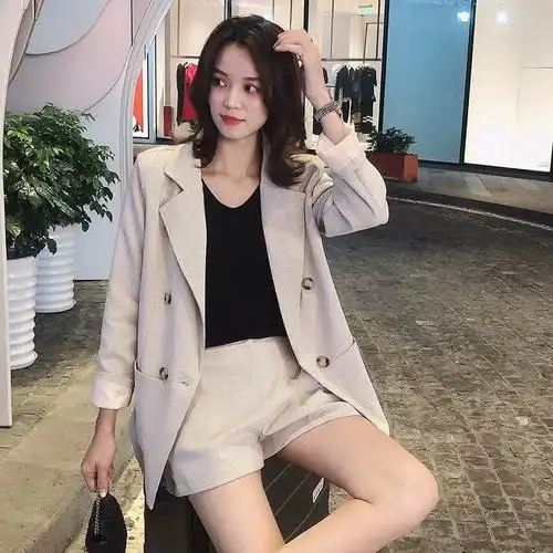 女2020年新款气质女神范格子两件套西装时尚韩版套装网红职业装