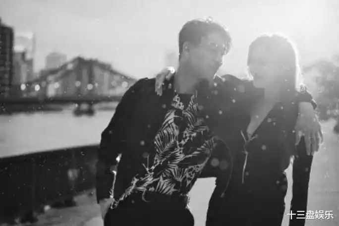 结婚2周年林志玲晒合照,黑泽良平眼神温柔,你了解这个男人吗_父亲