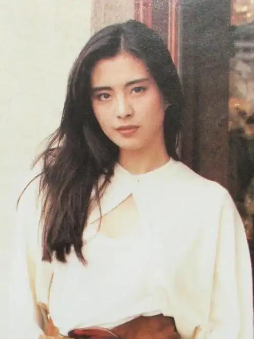 美人三分龅,王祖贤02说到港星,大家一定都想到了王祖_圈子-新氧美容