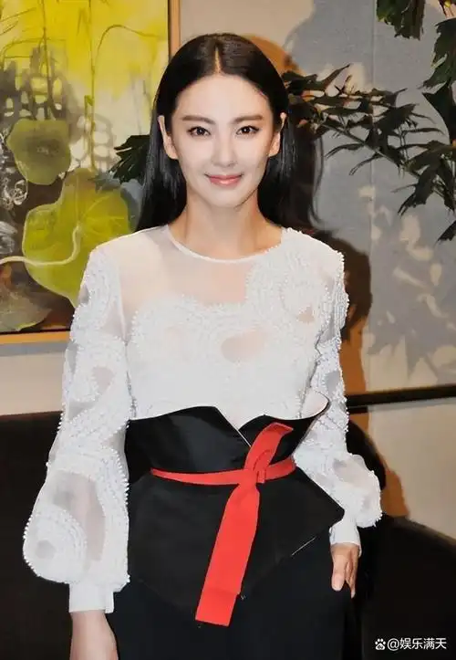 张雨绮:两婚两离,独自带龙凤胎生活,她的生活到底有多飒