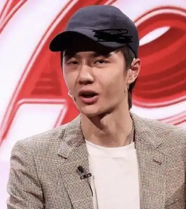 王一博的素颜生图还"帅"么?失去滤镜精修的他究竟啥模样