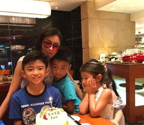 李嫣生日送千万豪宅,这操作网友不淡定,儿子呢|王菲|谢贤|谢霆锋|张柏