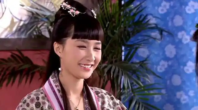 翟煦飞曾是金甲战士女主25岁嫁给雷佳音婚后淡出荧屏