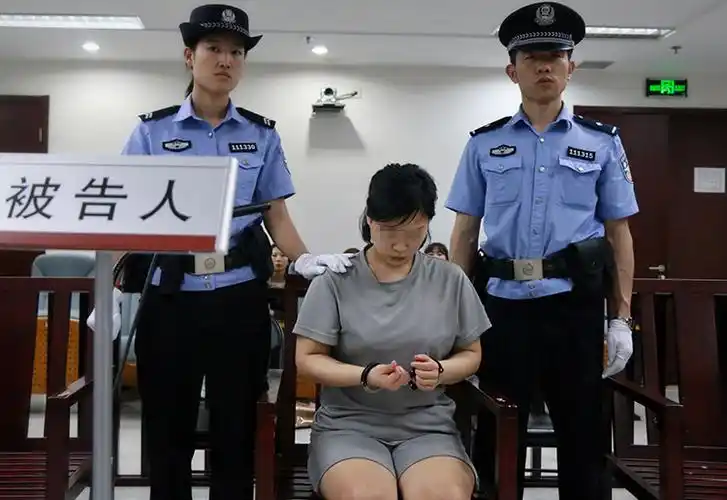 3人用奶粉罐运毒被抓1人为国家某乐团首席小号手