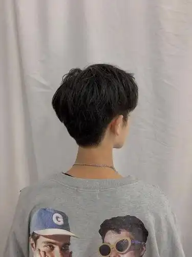 学生党纹理烫帅不止三秒