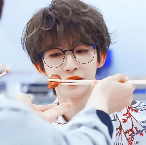 刘宇头像 原截许辄