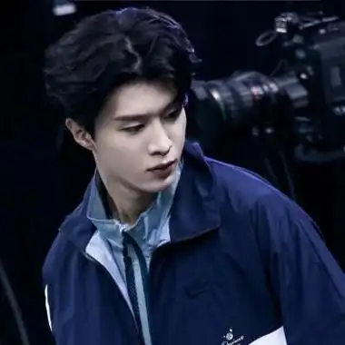 范丞丞超可爱的头像