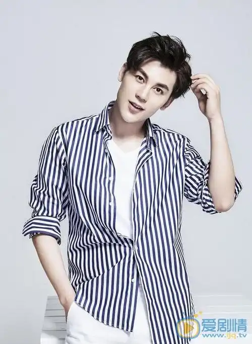 陆钧彦,1990年2月21日出生于浙江衢州,毕业于浙江大学宁波理工学院