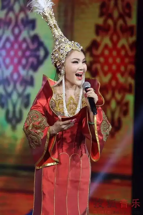 乌兰图雅北京演唱会落幕打造最靓丽草原名片