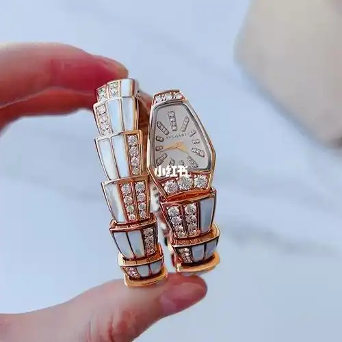 宝格丽满钻手镯表