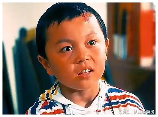 中,完全是一个意外,1984年谢苗出生在北京一个普通家庭,小时候的谢苗