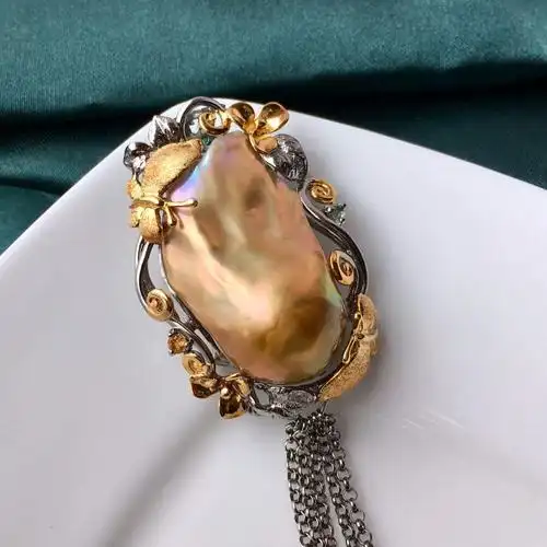 s925银镶天然异形珍珠吊坠&胸针两用款