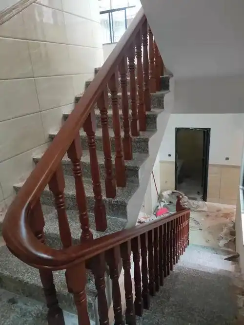 别墅实木扶手自建建房楼梯护栏橡木木沙比利楼梯扶手