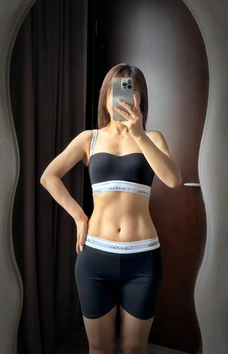 总之还是, 刷脂,慢慢的,很安心98 #马甲线 #腰臀比 #健身女孩的