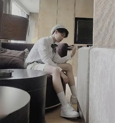 张真源身材夸夸楼