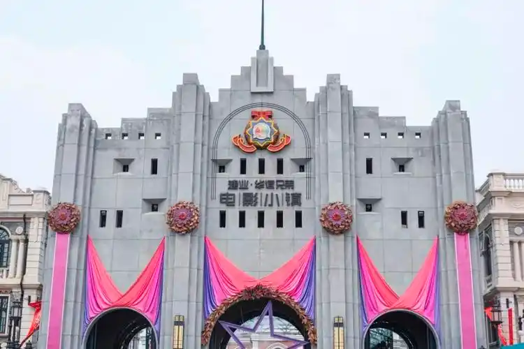 持续性缺钱华谊兄弟的两只吞金兽胃口更大了