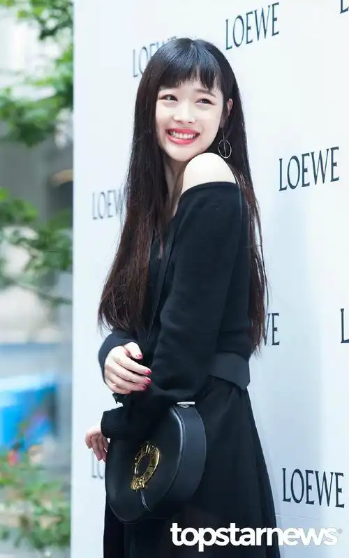 致美丽的崔雪莉##崔雪莉