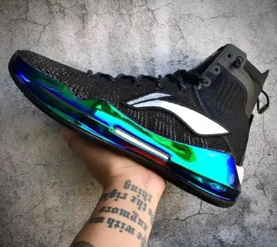 李宁宇帅高级篮球鞋极光黑