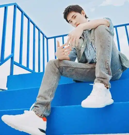 如何吸引杨洋的注意力?