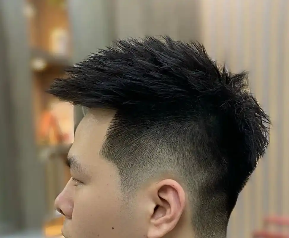 锡纸摩根烫前刺短发 是的发质服帖不蓬松,不好打理的伙伴