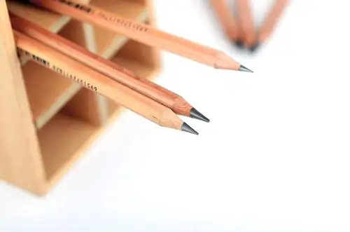 书写铅笔及多灰度铅笔拍摄