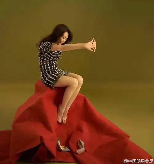 微博中国明星美足