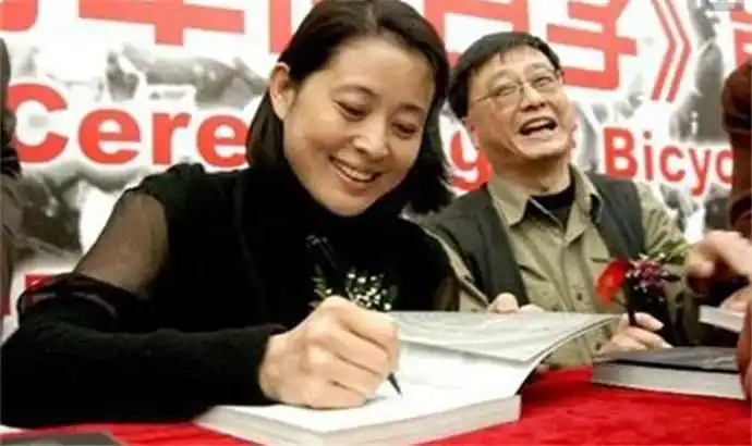 倪萍亲妹妹倪炜正面照曝光倪炜个人资料老公家境遭起底