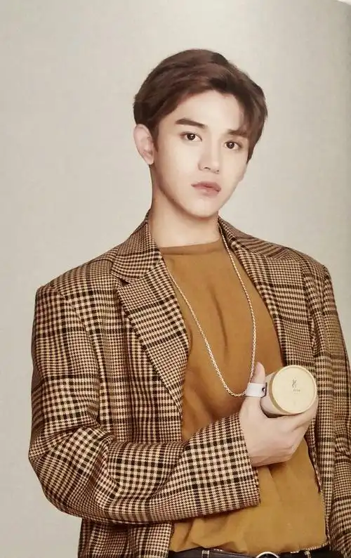 歌手黄旭熙精选照片集锦