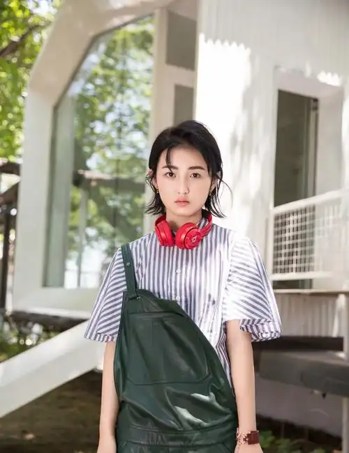 张子枫图片张子枫时尚写真图片