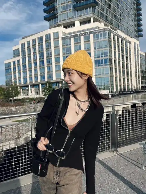 李庚希超话#李庚希0422生日快乐#她是《二十不惑》