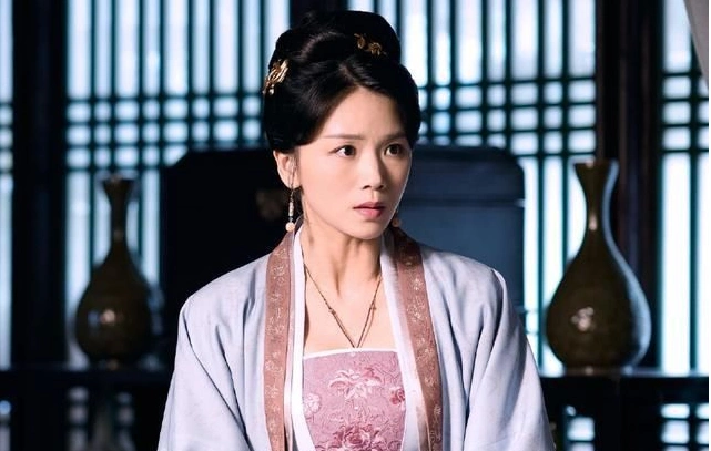 曹曦文被质疑带资进清平乐网友吐槽再次上演格蕾丝传