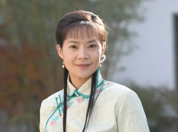 俞小凡---广告代言承接中