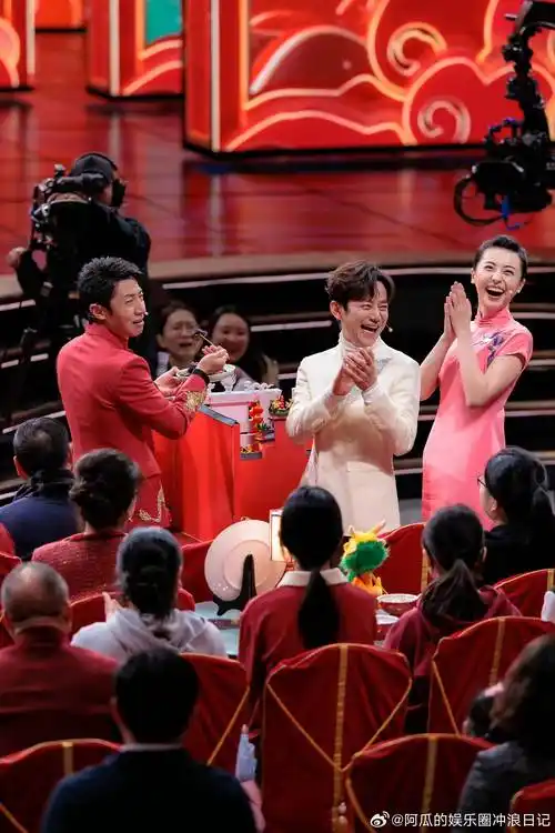 "双北"再一次同台,工作室带头嗑cp!_何炅_观众们_互动