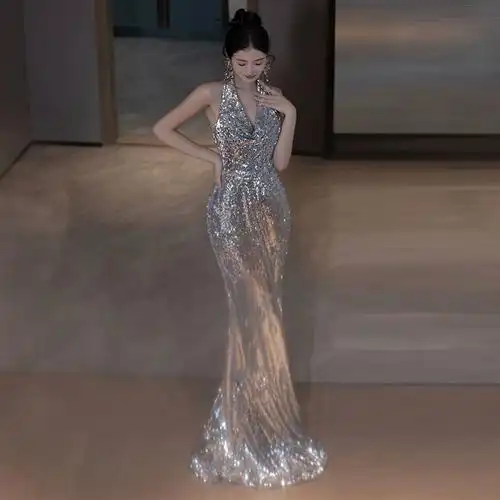 晚礼服银色亮片高级感名媛轻奢露背鱼尾挂脖宴会主持人礼服女 - 女装