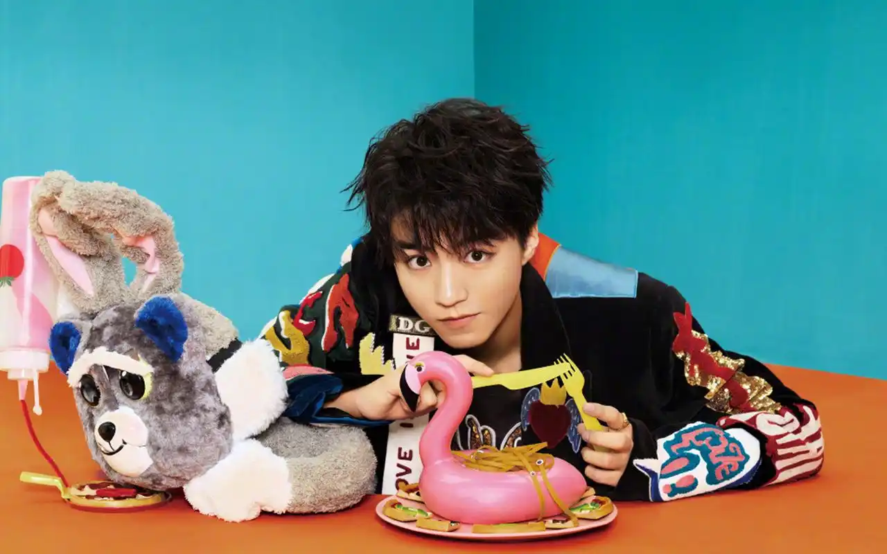 王俊凯帅气写真图片桌面壁纸