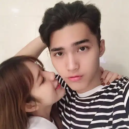 情侣头像一对集图不易拿图点赞堆糖禁二传不定期更by淸汋