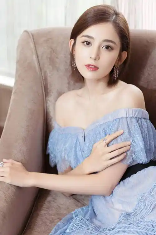 古力娜扎小学被爸逼剃光头 遭同学耻笑突爆走发疯_假发_爸爸_猴子