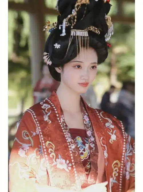 92宋制婚服唐风发型天花板就是我宝子没错了