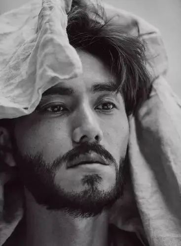 多位男神留胡子比帅,哪一个撩动你的心?