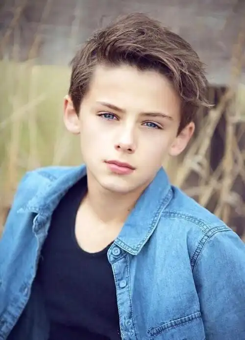 世界上最帅的男孩(被封为世界最帅的小男孩)_可可情感网