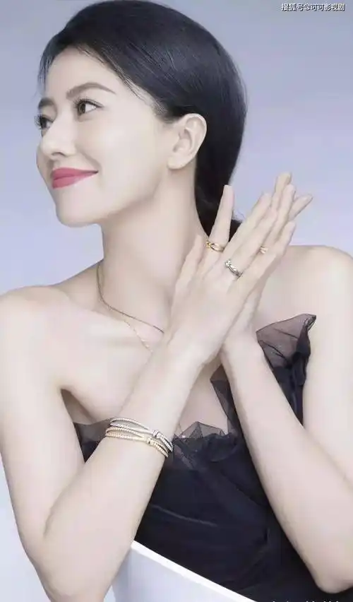 原创国民女神高圆圆写真千秋无绝色悦目是佳人