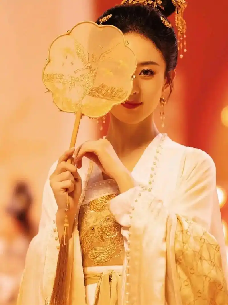 赵丽颖古风图片 #明星出圈的惊艳瞬间  - 抖音